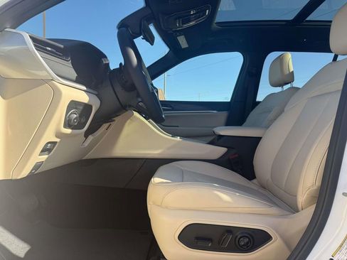 New 2026 Jeep Grand Cherokee Limited AWD/4WD image 22