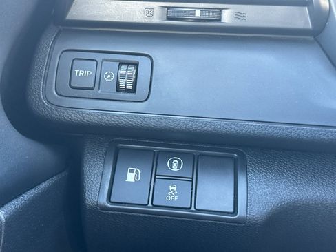 Used 2022 Honda Insight EX image 30