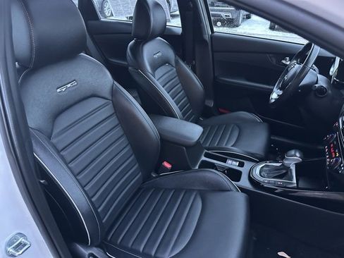 Used 2022 Kia Forte GT-Line w/ GT-Line Premium Package image 14