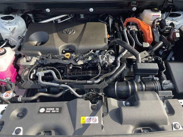 Used 2025 Toyota RAV4 XLE AWD/4WD image 11