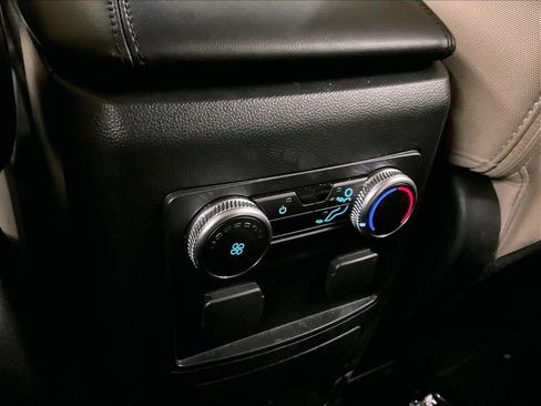 Used 2022 Ford Explorer 4WD image 33