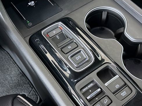 Used 2025 Honda Pilot Elite image 19