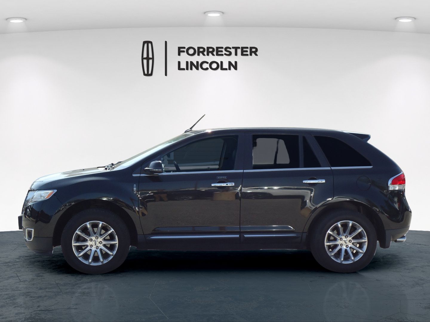 Used 2013 Lincoln MKX AWD image 6