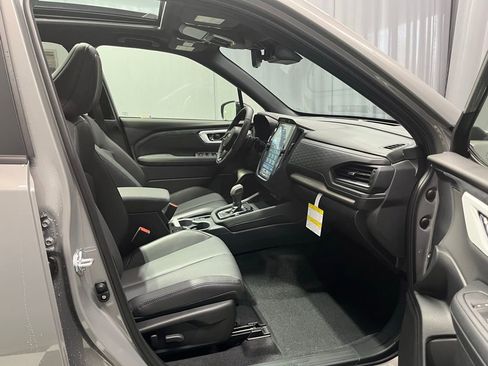 New 2025 Subaru Forester Limited image 16