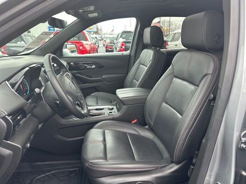 Certified 2023 Chevrolet Traverse RS w/ LPO, Floor Liner Package image 15