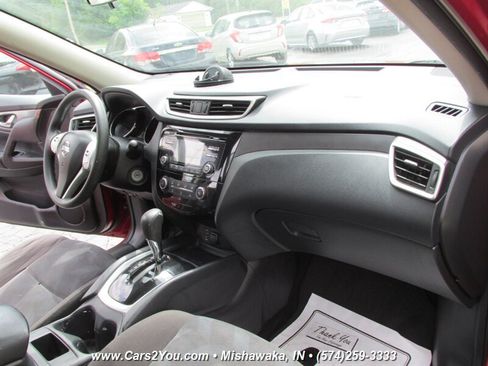 Used 2016 Nissan Rogue S AWD/4WD image 19
