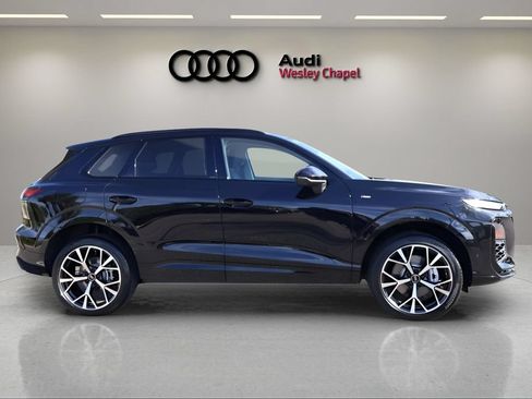 New 2026 Audi Q3 quattro 2.0T AWD/4WD image 6
