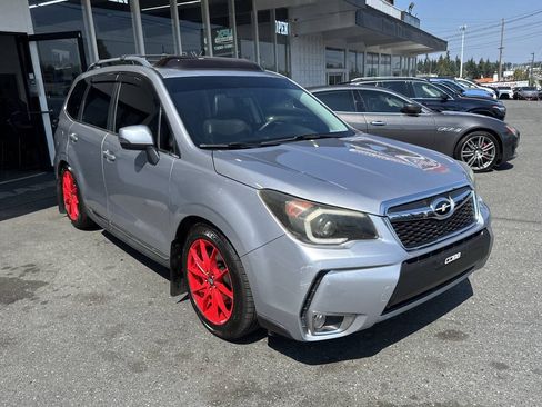 Used 2015 Subaru Forester 2.0XT Touring AWD/4WD image 10