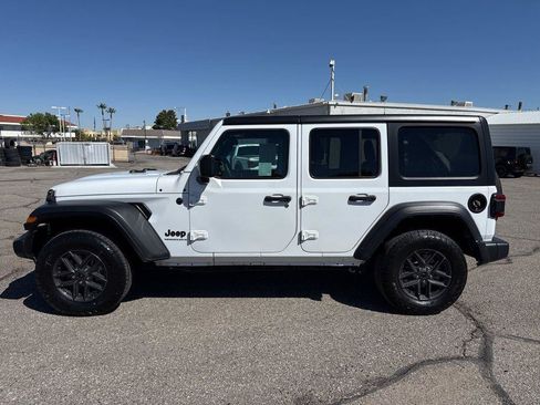 Used 2024 Jeep Wrangler Unlimited Sport AWD/4WD image 5