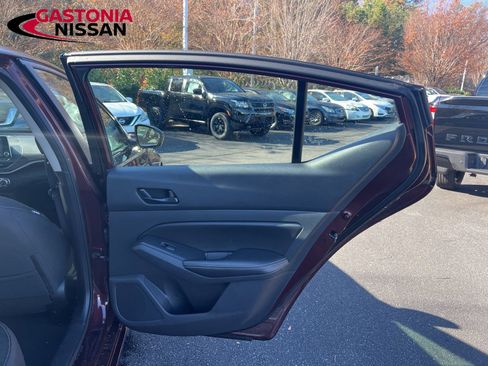 Used 2024 Nissan Altima 2.5 SV image 29