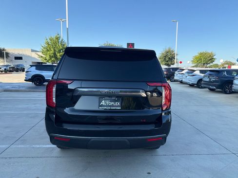 Used 2023 GMC Yukon AT4 w/ Max Trailering Package AWD/4WD image 4