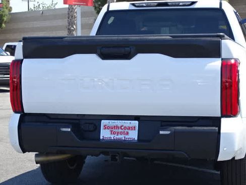 Used 2022 Toyota Tundra SR5 w/ Convenience Package RWD image 15