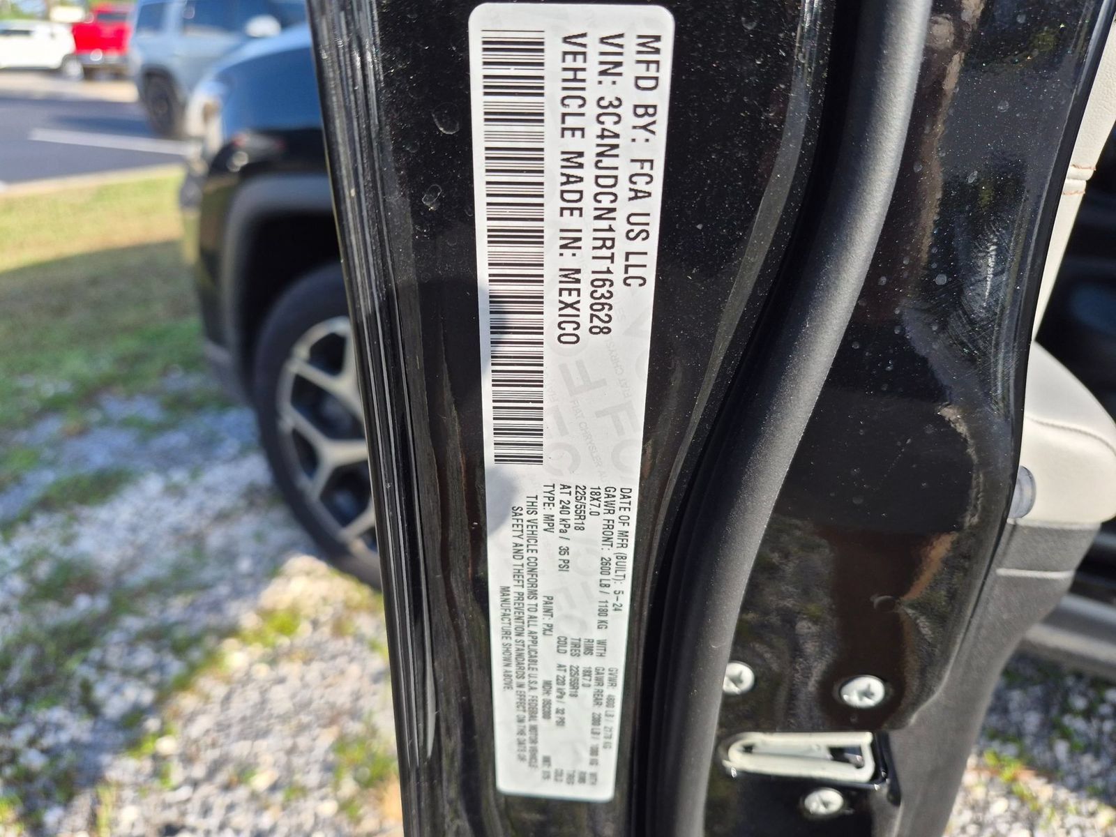 Used 2024 Jeep Compass Limited AWD/4WD image 6