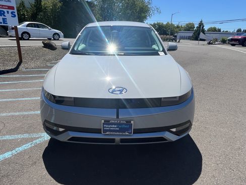 Certified 2024 Hyundai Ioniq 5 SEL RWD image 8