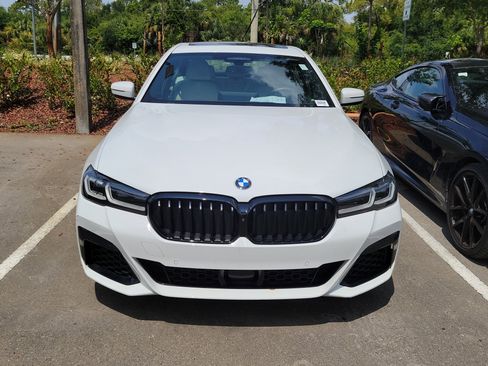 Certified 2023 BMW M550i xDrive AWD/4WD image 2