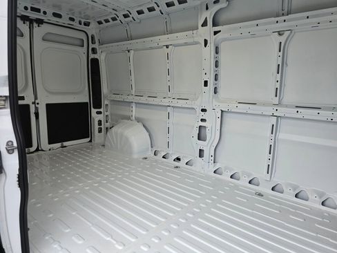 New 2026 RAM ProMaster 3500 w/ Quick Order Package 22G SLT image 16