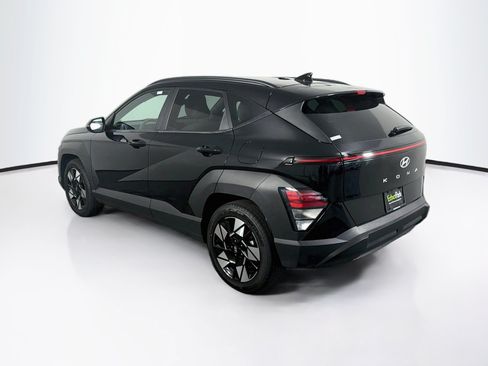 Used 2025 Hyundai Kona SEL FWD image 5