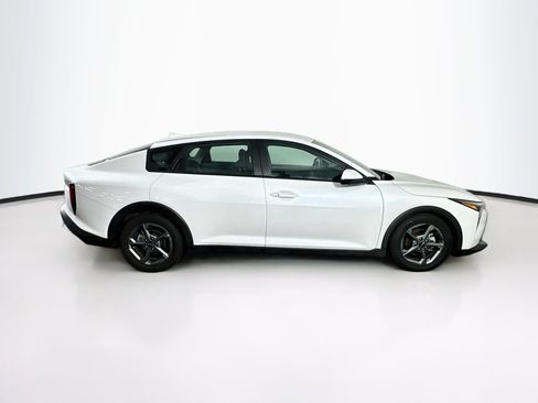 Used 2025 Kia K4 FWD image 10