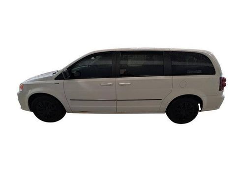 Used 2016 Dodge Grand Caravan SE w/ Quick Order Package 29E SE FWD image 2