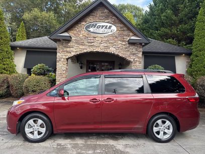 Used 2015 Toyota Sienna LE