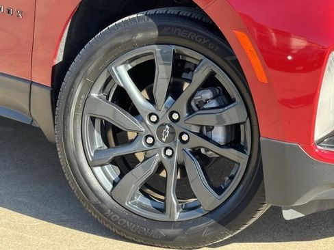 Used 2023 Chevrolet Equinox RS image 36