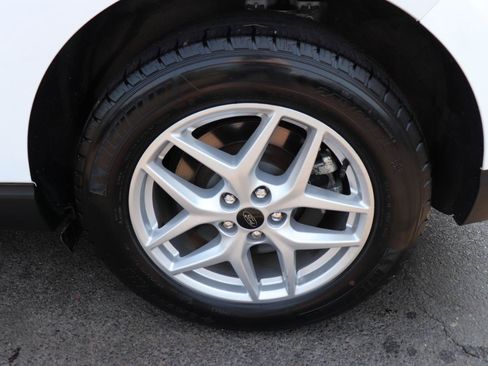 Used 2024 Ford Edge SEL AWD/4WD image 54