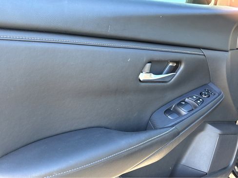 Used 2024 Nissan Sentra SV w/ Trunk Package image 19