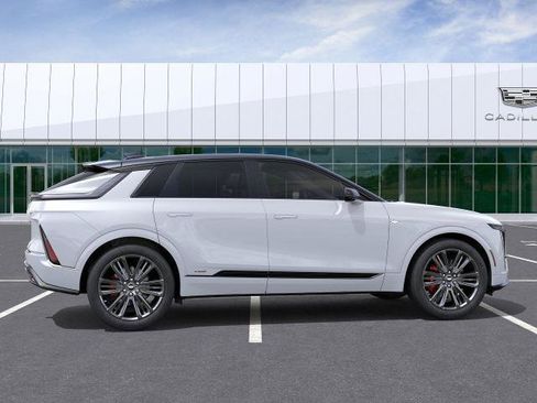 New 2026 Cadillac Lyriq V w/ LPO, Floor Liner Package image 29