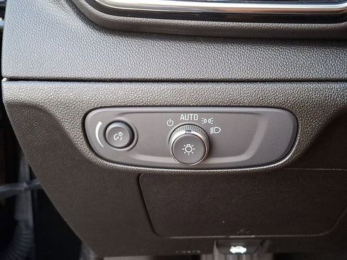 Certified 2023 Chevrolet Bolt EUV LT w/ Comfort Package image 25