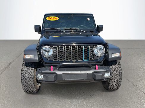 Used 2024 Jeep Wrangler Sport S image 10