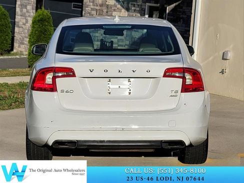 Used 2014 Volvo S60 T5 image 5