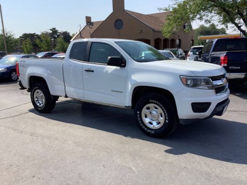Used 2015 Chevrolet Colorado W/T w/ WT Convenience Package AWD/4WD image 8