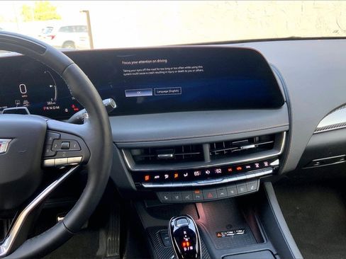 Used 2025 Cadillac CT5 Sport image 8