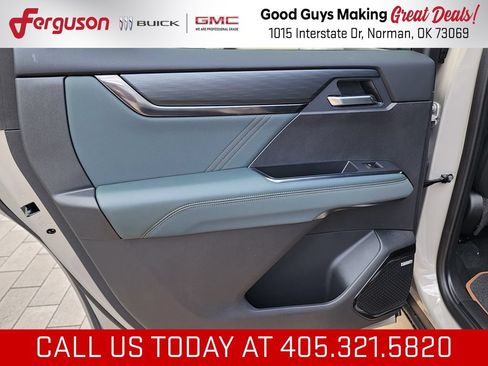 New 2026 GMC Acadia AT4 w/ Super Cruise Package AWD/4WD image 45
