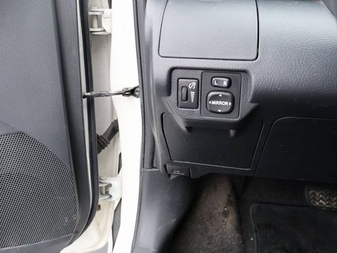 Used 2008 Toyota Yaris Sedan image 24