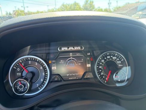 Used 2022 RAM 1500 Big Horn AWD/4WD image 8
