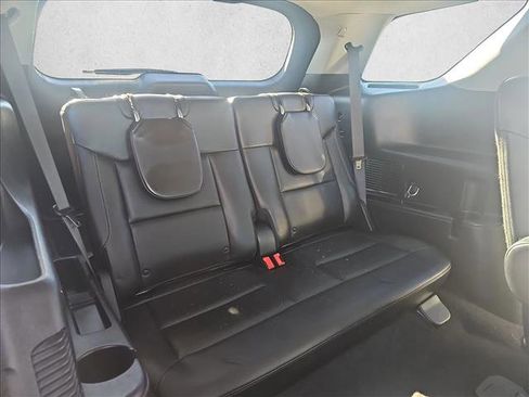 Used 2021 Ford Explorer XLT w/ Equipment Group 202A image 10