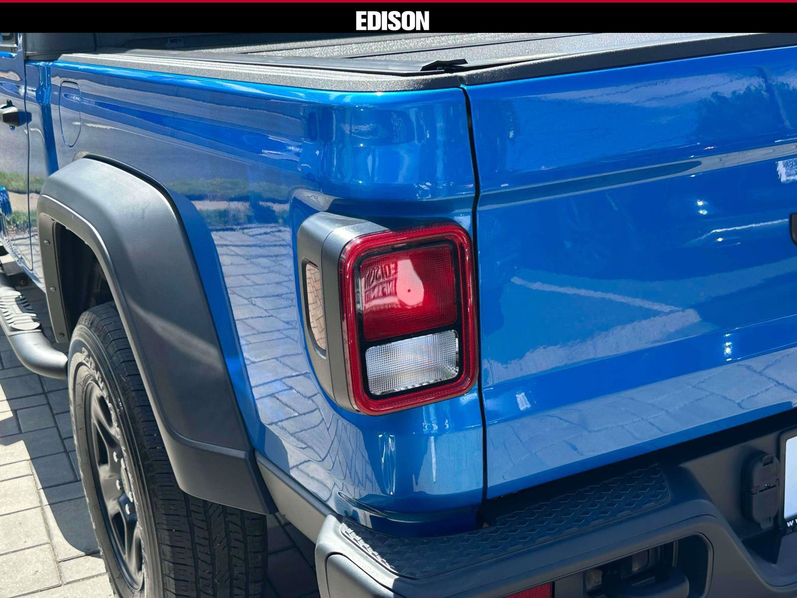 Used 2023 Jeep Gladiator Sport w/ Trailer Tow Package AWD/4WD image 9