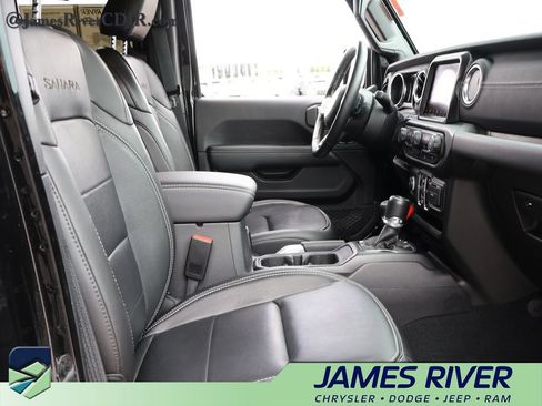 Used 2023 Jeep Wrangler Unlimited Sahara w/ Cold Weather Group AWD/4WD image 9