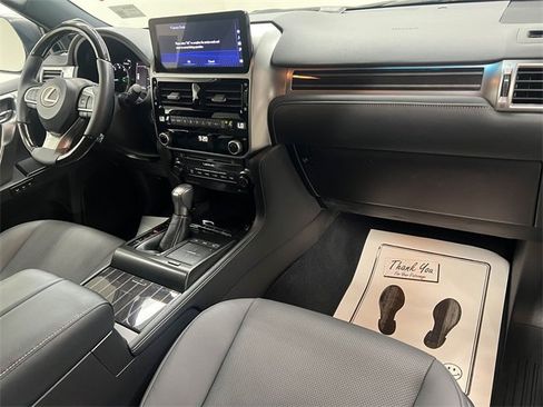 Certified 2023 Lexus GX 460 Premium w/ Premium Package image 12