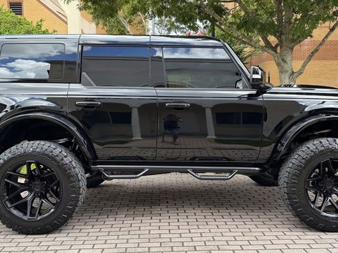 Used 2025 Ford Bronco Outer Banks image 4