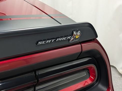 Used 2021 Dodge Challenger R/T Scat Pack RWD image 7