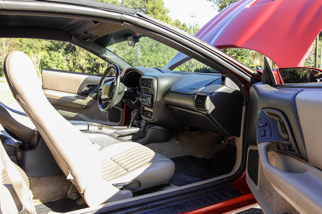 Used 2002 Chevrolet Camaro Z28 w/ SS Performance/Appearance Pkg RWD image 33
