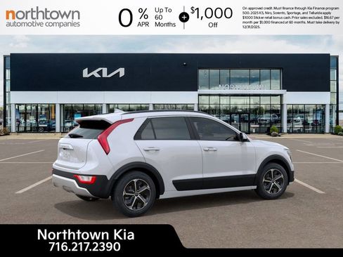 New 2025 Kia Niro EX image 7