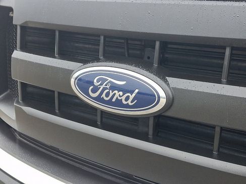 Used 2017 Ford F150 XL w/ Equipment Group 101A Mid image 28