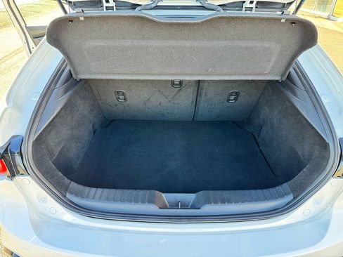 Used 2022 MAZDA MAZDA3 s image 33