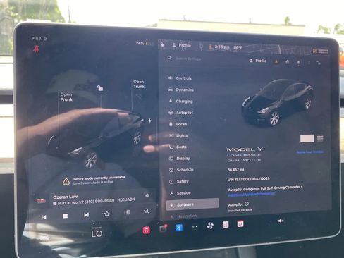 Used 2024 Tesla Model Y Long Range AWD/4WD image 12