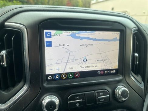 Used 2021 GMC Sierra 2500 AT4 w/ AT4 Preferred Package image 16