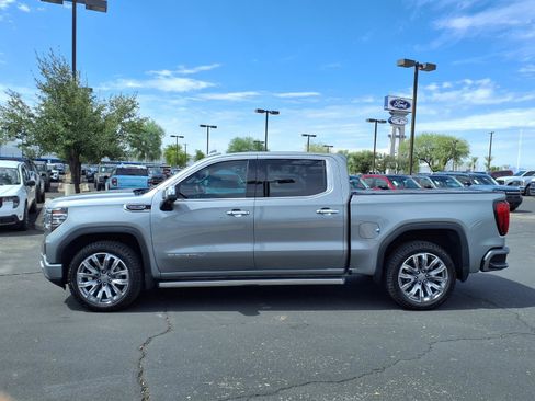 Used 2024 GMC Sierra 1500 Denali w/ Denali Reserve Package AWD/4WD image 3