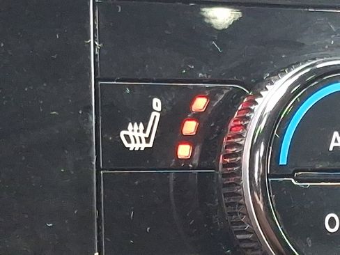 Used 2022 Nissan Pathfinder SL image 23